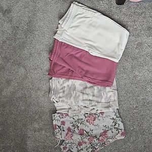 Lot of 4 pairs Girls Old Navy joggers / sweatpants. Size 14-16 EUC